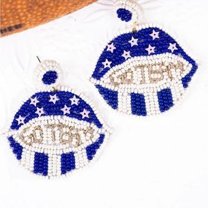 Blue/White Loud Fan Seed Bead Earrings